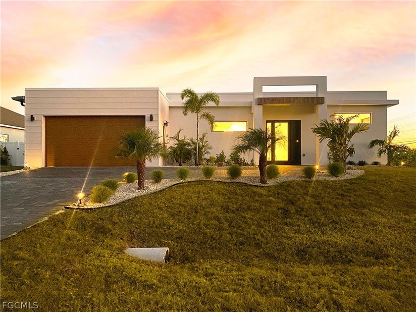 Tired of the same old basic builder house? Welcome to your new - Beach Home for sale in Cape Coral, Florida on Beachhouse.com