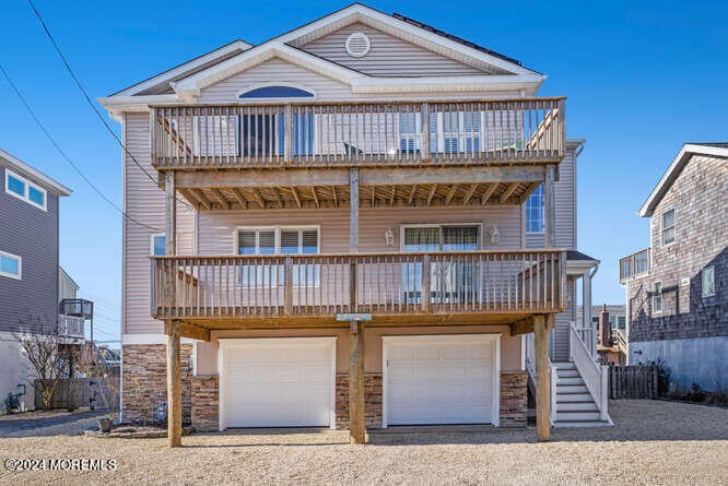 Ideally located, close to beach and area attractions.  This home - Beach Home for sale in Ship Bottom, New Jersey on Beachhouse.com