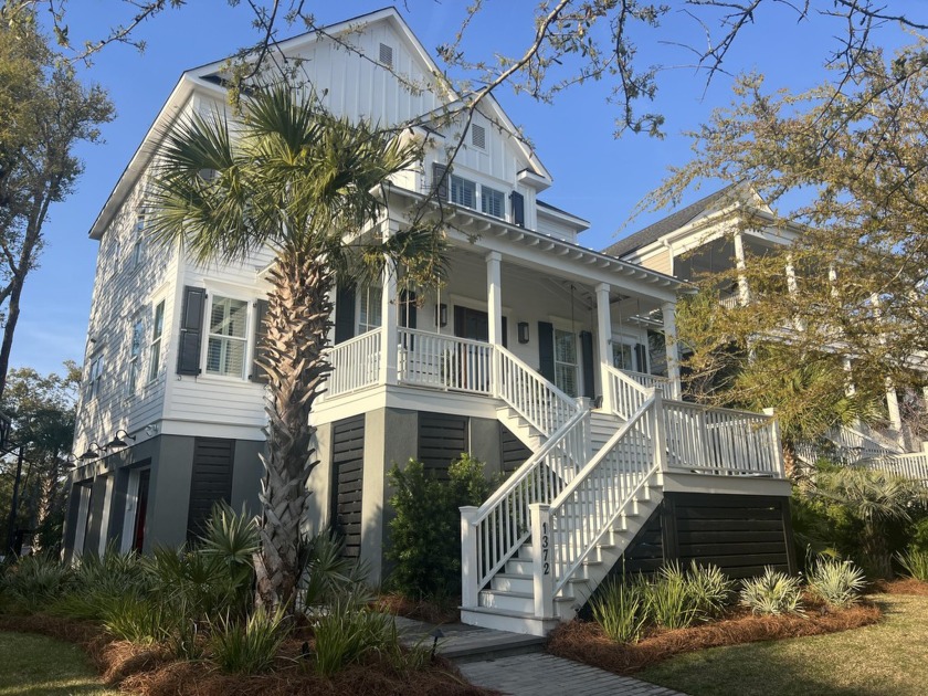 Someone's about to live their best life in this 1 owner custom - Beach Home for sale in Charleston, South Carolina on Beachhouse.com