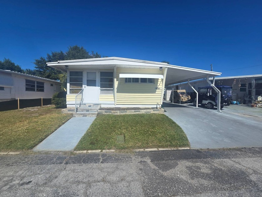 MUST-SEE HOME IN A PET-FRIENDLY PREMIER BAYFRONT COMMUNITY! - Beach Home for sale in Clearwater, Florida on Beachhouse.com