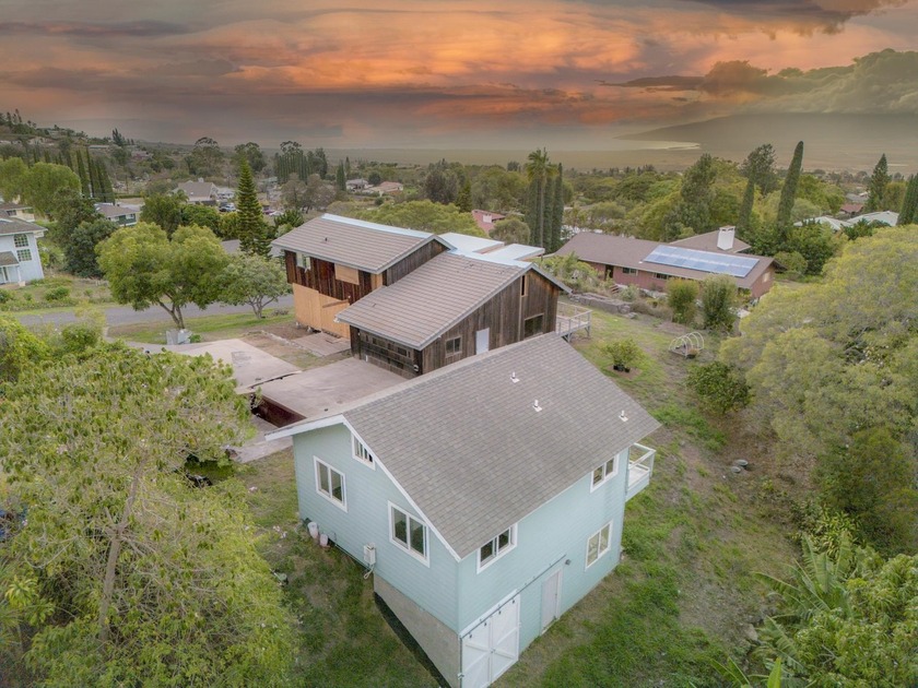 Nestled just above Lower Kula Road on peaceful Akea Place, this - Beach Condo for sale in Kula, Hawaii on Beachhouse.com