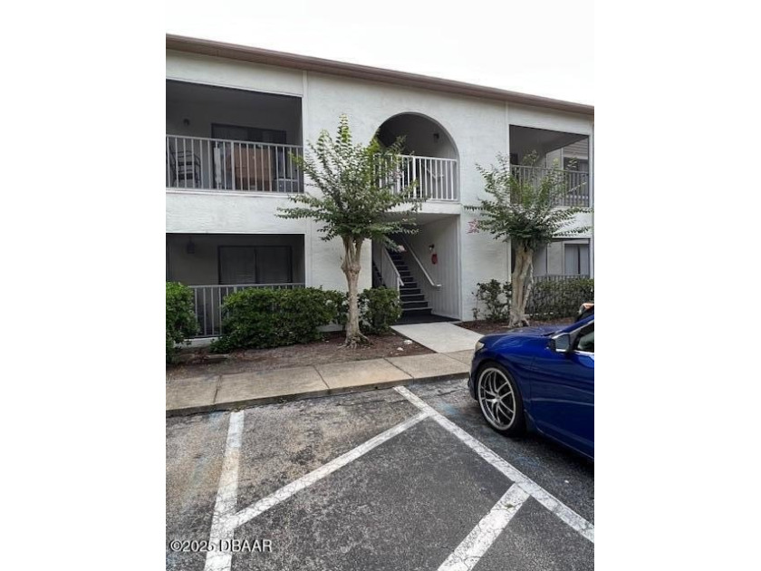 This freshly painted condo offers a fantastic investment - Beach Condo for sale in Port Orange, Florida on Beachhouse.com