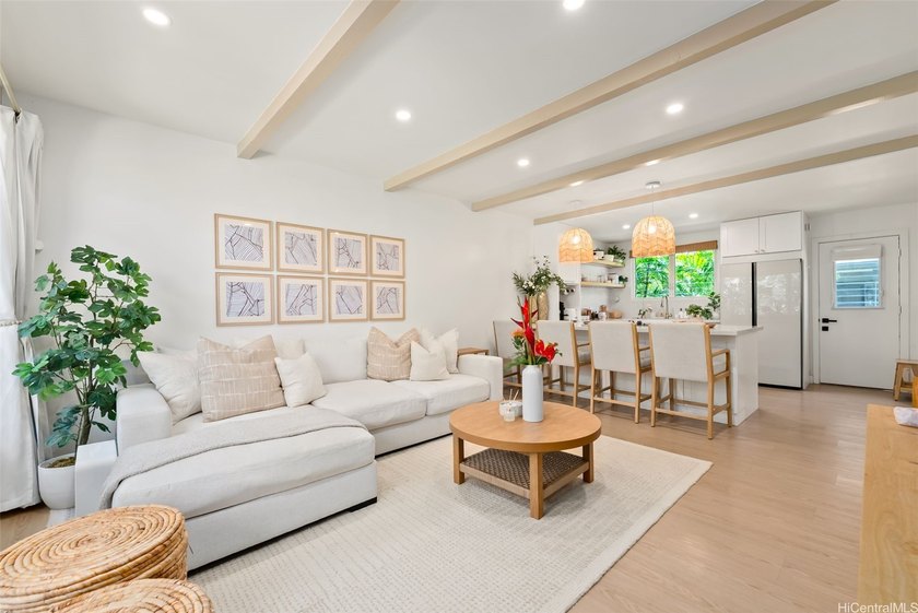 This is your chance to live in the coveted Kahala neighborhood - Beach Condo for sale in Honolulu, Hawaii on Beachhouse.com