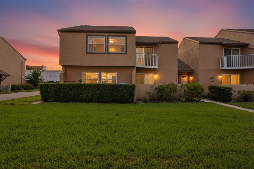 Elegantly updated and well maintained townhome centrally located - Beach Townhome/Townhouse for sale in Clearwater, Florida on Beachhouse.com