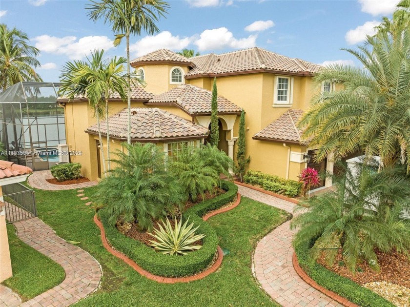 Discover paradise in Sunset Lakes, a resort community west of - Beach Home for sale in Miramar, Florida on Beachhouse.com