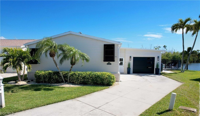 Welcome to one of the most desirable waterfront locations in - Beach Home for sale in Fort Myers Beach, Florida on Beachhouse.com