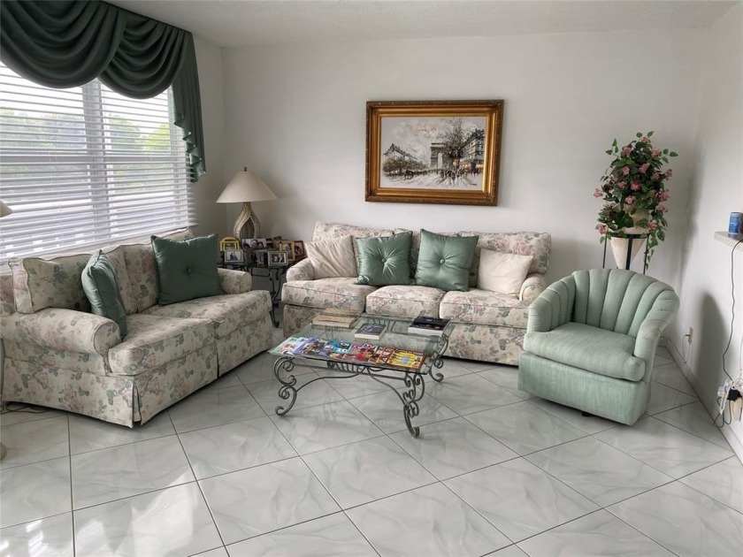 Exceptionally nice unit! Very bright and airy . Hurricane Impact - Beach Condo for sale in Deerfield Beach, Florida on Beachhouse.com