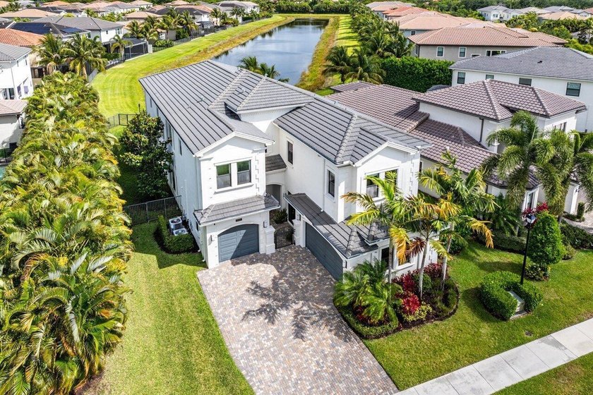 Highly sought after 5 Bedroom Anabelle floor plan ideally set on - Beach Home for sale in Delray Beach, Florida on Beachhouse.com