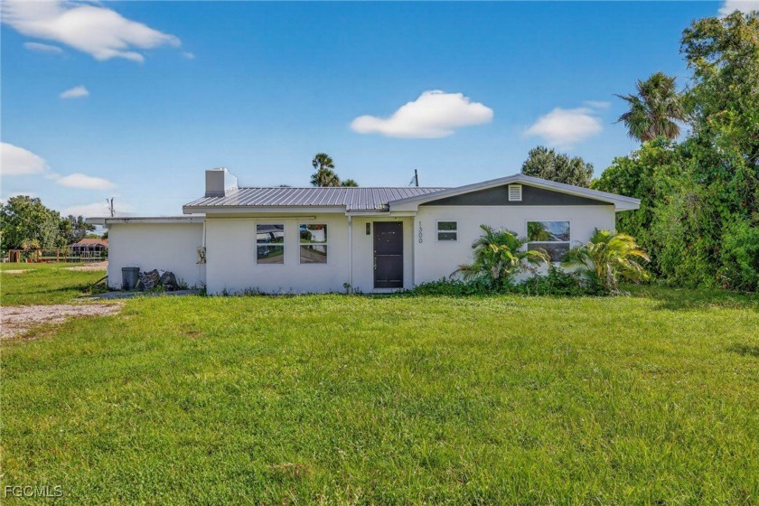 COME TAKE A LOOK AT THIS AMAZING WATERFRONT WITH GULF ACCESS - Beach Home for sale in North Fort Myers, Florida on Beachhouse.com