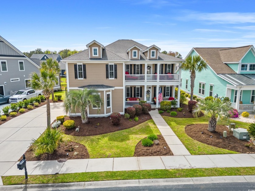 Gorgeous 5 bedroom 2 and a half bath home with 2 car garage in - Beach Home for sale in Myrtle Beach, South Carolina on Beachhouse.com