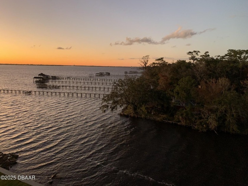 Move into your 2BD / 2BA single-level condo on the 7th floor in - Beach Condo for sale in Jacksonville, Florida on Beachhouse.com