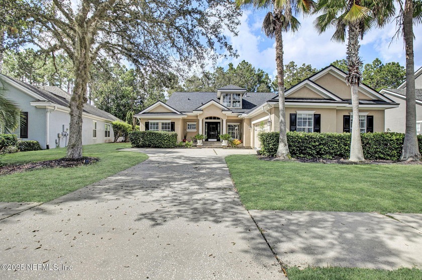 Welcome to St. Johns Golf & Country Club, where elegance - Beach Home for sale in St Augustine, Florida on Beachhouse.com