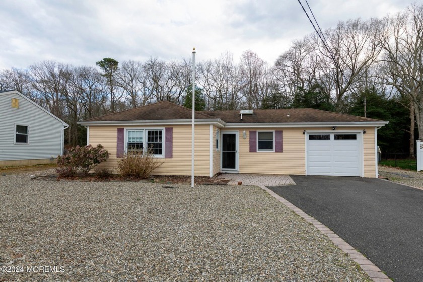 BEST AND FINAL DUE TODAY AT 3PM. 3-26-24  HOME SWEET HOME!  MOVE - Beach Home for sale in Forked River, New Jersey on Beachhouse.com