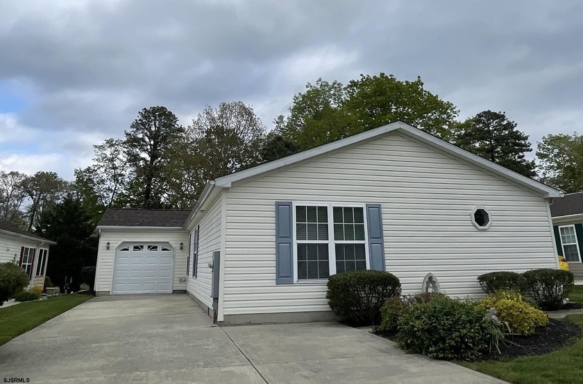 Welcome to 265 Pebble Beach Drive located in the desirable 55+ - Beach Home for sale in Mays Landing, New Jersey on Beachhouse.com