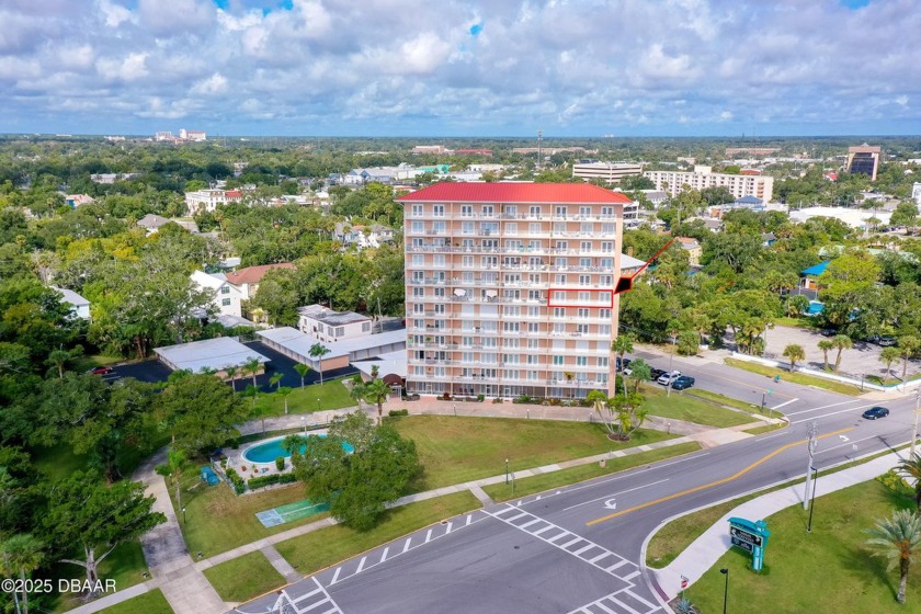 COMPLETELY REDESIGNED, MINIMALLY USED  7TH FLOOR 2/2 END UNIT - Beach Condo for sale in Daytona Beach, Florida on Beachhouse.com