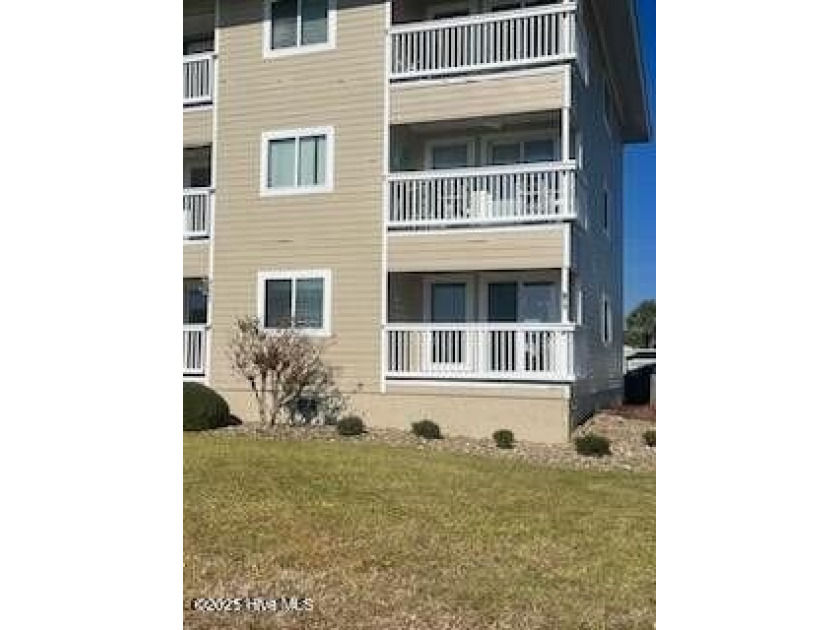 Your perfect weekend getaway awaits! This charming 2-bedroom - Beach Condo for sale in Cedar Point, North Carolina on Beachhouse.com