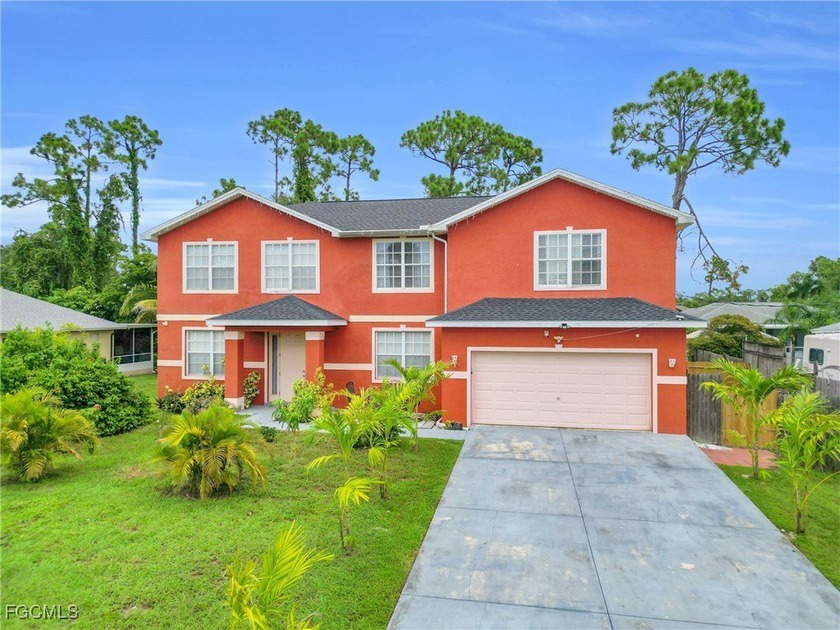MOTIVATED SELLER!!! Welcome to 5562 Benton Street, a beautifully - Beach Home for sale in Lehigh Acres, Florida on Beachhouse.com