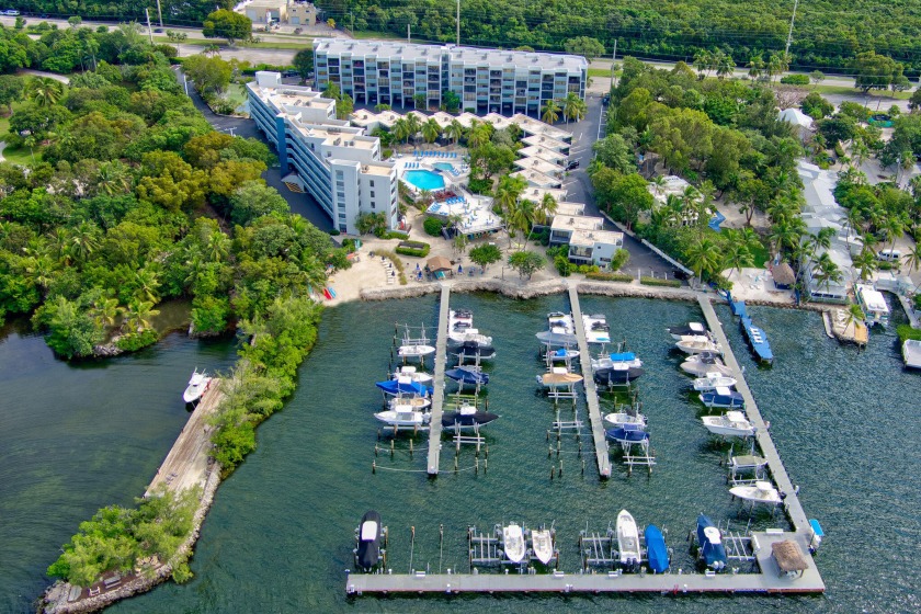 Experience Key Largo's waterfront resort living in this - Beach Home for sale in Key Largo, Florida on Beachhouse.com