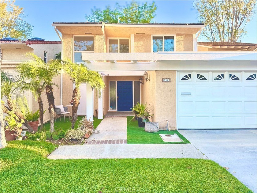 Beautiful move in ready Bluffs home. Featuring 3 bedrooms, 2.5 - Beach Home for sale in Newport Beach, California on Beachhouse.com