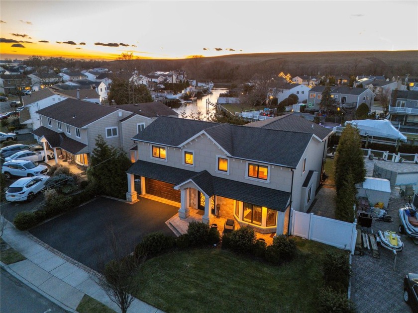 Welcome to this totally renovated 2900 Sq Ft, 4 Bedroom, 2.5 - Beach Home for sale in Oceanside, New York on Beachhouse.com