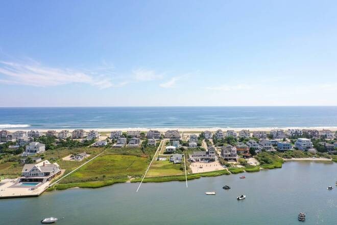 Unique opportunity to own a bayfront home in Westhampton Dunes! - Beach Home for sale in Westhampton Dunes, New York on Beachhouse.com