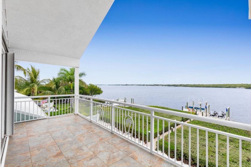 Enjoy this OPEN WATER luxury lifestyle in the coveted area of - Beach Home for sale in Key Largo, Florida on Beachhouse.com