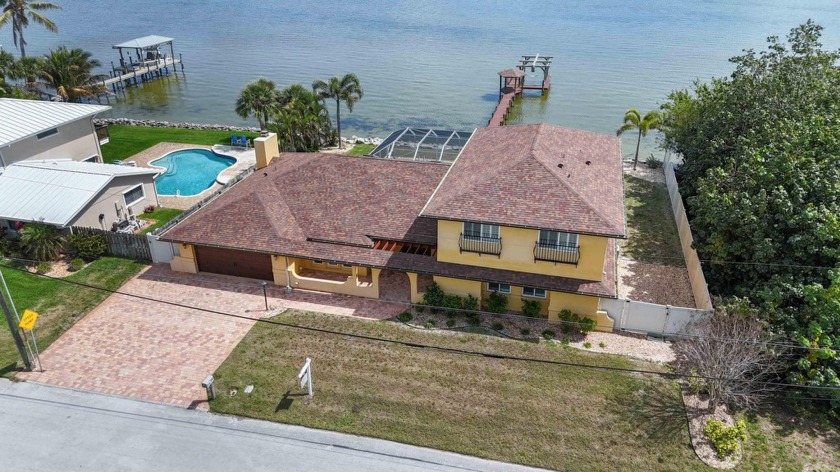 Welcome to the Florida lifestyle of your dreams. This riverfront - Beach Home for sale in Merritt Island, Florida on Beachhouse.com