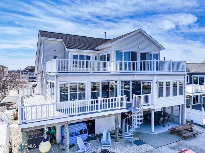 Welcome to your waterfront dream home in prestigious Osborn - Beach Home for sale in Little Egg Harbor, New Jersey on Beachhouse.com