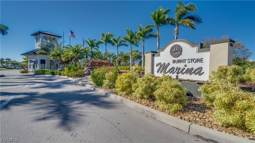 Welcome home! This beautifully updated 2-bedroom, 2-bath + Den - Beach Home for sale in Punta Gorda, Florida on Beachhouse.com