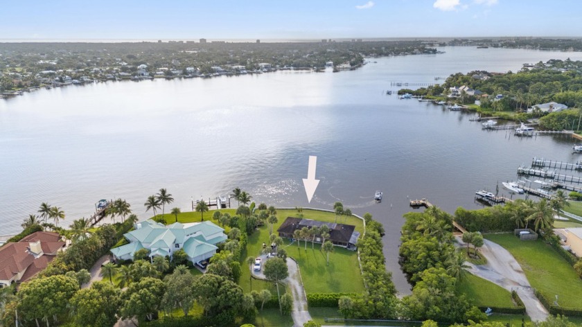 Mile long eastern views on the Loxahatchee River are yours from - Beach Lot for sale in Jupiter, Florida on Beachhouse.com