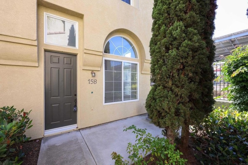 Welcome to this beautiful move in ready corner townhome offering - Beach Townhome/Townhouse for sale in San Diego, California on Beachhouse.com