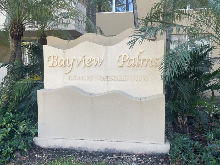 Welcome to Bayview Palms in exclusive Sans Souci Blvd spacious - Beach Condo for sale in North Miami, Florida on Beachhouse.com