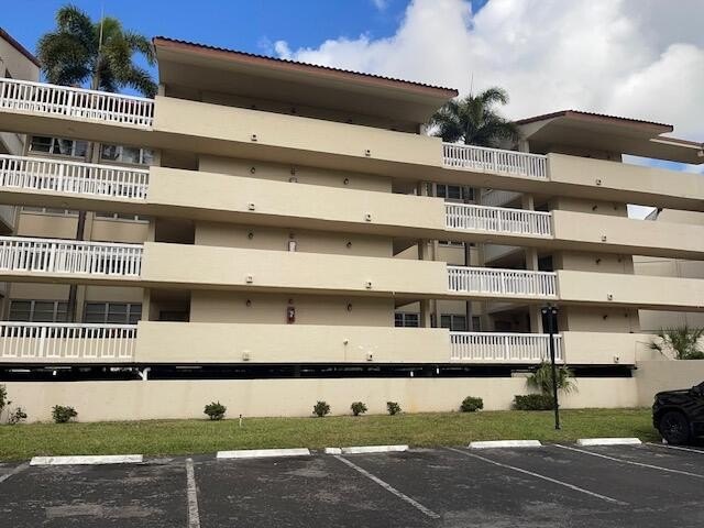 Spacious 2-bedroom, 2-bathroom condo located in the City of - Beach Condo for sale in Lauderhill, Florida on Beachhouse.com