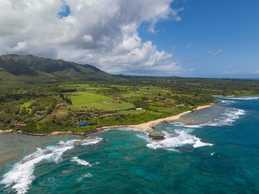 Welcome to Aliomanu Bay, where your private paradise is calling - Beach Lot for sale in Anahola, Hawaii on Beachhouse.com