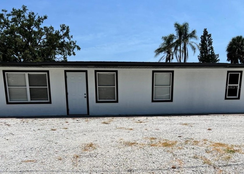 Spacious and well-maintained 4-bed, 2-bath duplex located at 901 - Beach Townhome/Townhouse for sale in Nokomis, Florida on Beachhouse.com