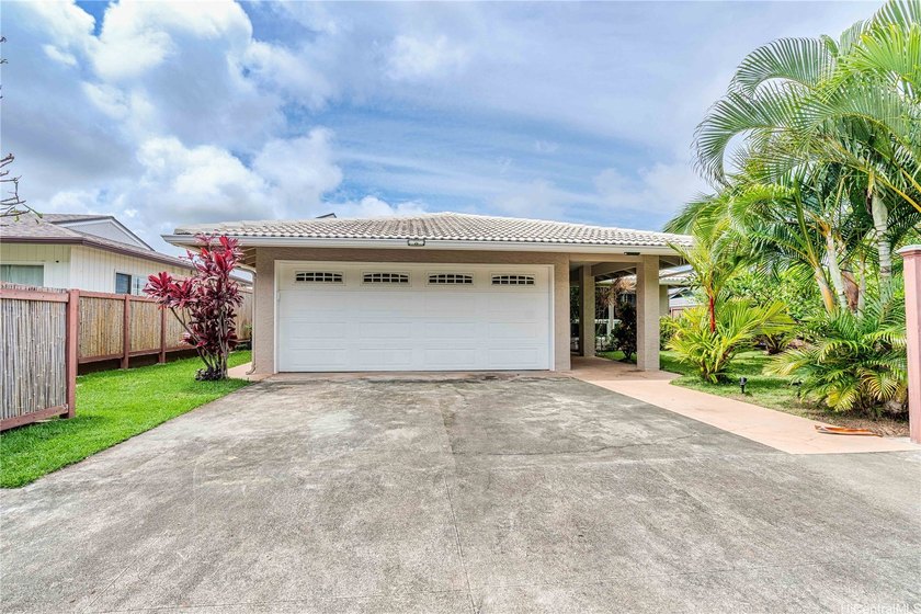 Perched in the highly sought-after Hillcrest enclave of Kailua - Beach Home for sale in Kailua, Hawaii on Beachhouse.com