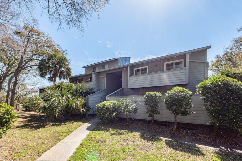 Welcome to 1158 Village Creek Lane 3, a beautifully appointed - Beach Home for sale in Mount Pleasant, South Carolina on Beachhouse.com