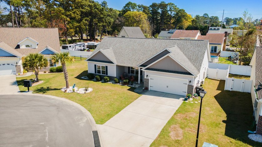 ***OPEN HOUSE Saturday May 9th 12-2pm***  Just 1.5 Miles to the - Beach Home for sale in Surfside Beach, South Carolina on Beachhouse.com