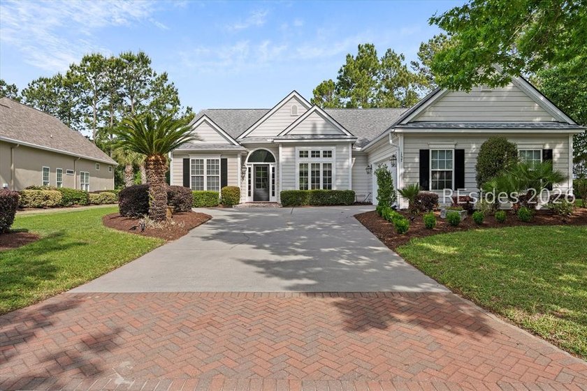 Beautifully updated 4BR/3BA home in the highly desirable - Beach Home for sale in Bluffton, South Carolina on Beachhouse.com