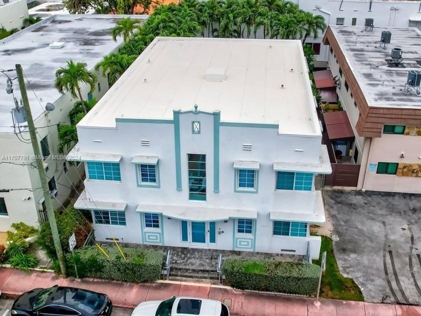 The SeaSide Suites are unique because they offer the investor - Beach Commercial for sale in Miami Beach, Florida on Beachhouse.com