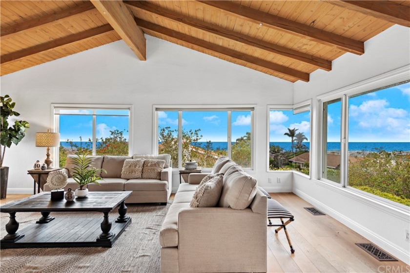 Fantastic opportunity to own this custom ocean view home in an - Beach Home for sale in San Clemente, California on Beachhouse.com