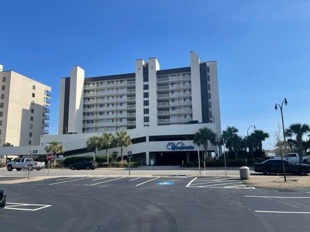 OWN 5 WEEKS in this interval partnership  This well maintained - Beach Condo for sale in North Myrtle Beach, South Carolina on Beachhouse.com