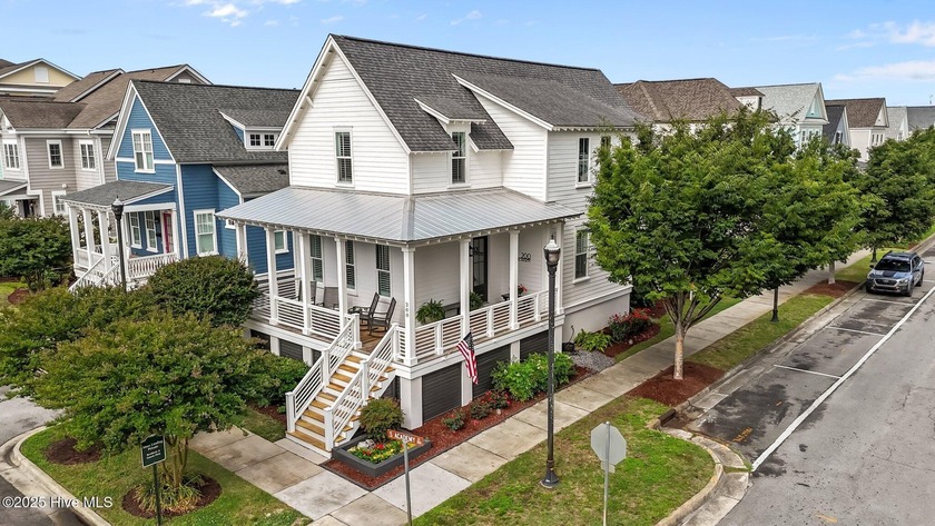 Welcome to the 'Azalea', a custom Beacon Street plan designed - Beach Home for sale in Washington, North Carolina on Beachhouse.com