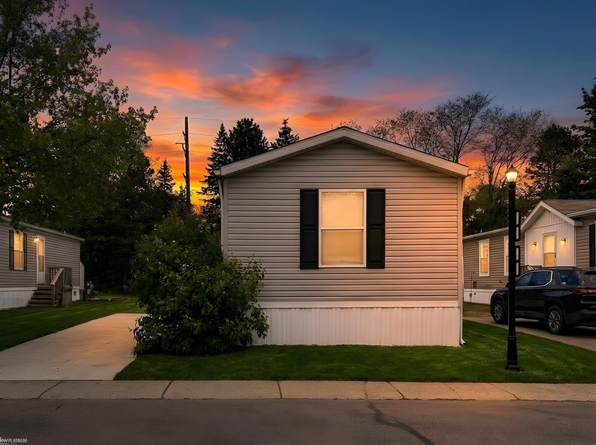 Discover your new home in the heart of Dequindre Estates! This - Beach Home for sale in Shelby, Michigan on Beachhouse.com