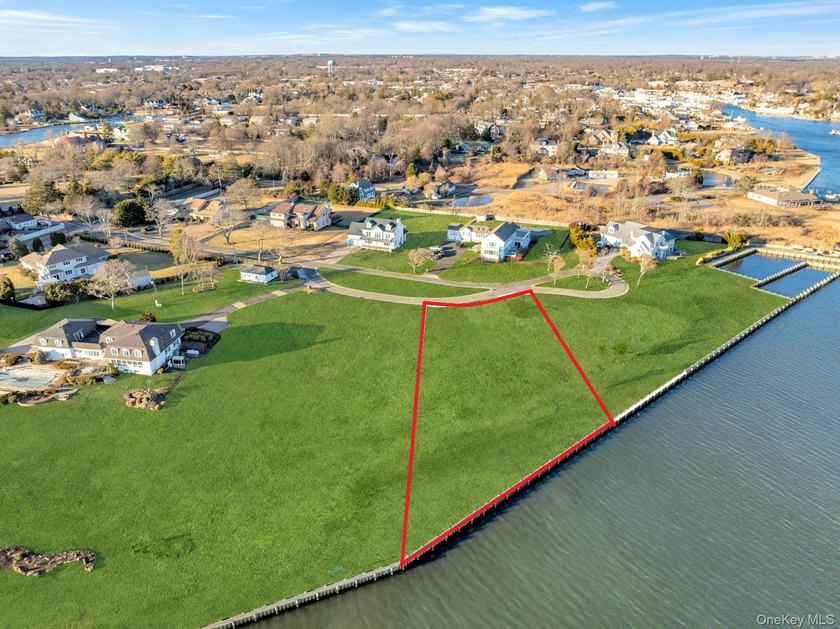 Bayfront Lot With Brand New Bulkheading - Beach Lot for sale in Bay Shore, New York on Beachhouse.com