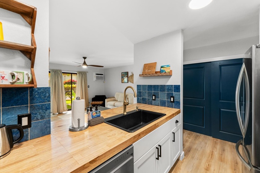 POSSIBLE PARTIAL OWNER FINANCING!!  Your island oasis awaits! - Beach Condo for sale in Kihei, Hawaii on Beachhouse.com