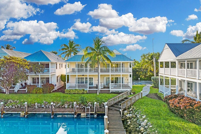 Beautiful three-bedroom, two-and-a-half-bathroom waterfront - Beach Home for sale in Duck Key, Florida on Beachhouse.com