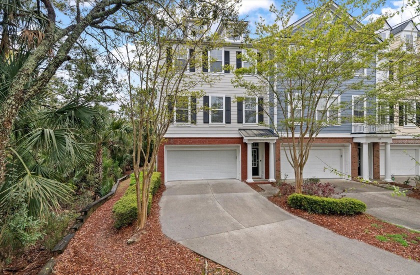Welcome to your dream home! We are thrilled to present this - Beach Home for sale in Mount Pleasant, South Carolina on Beachhouse.com