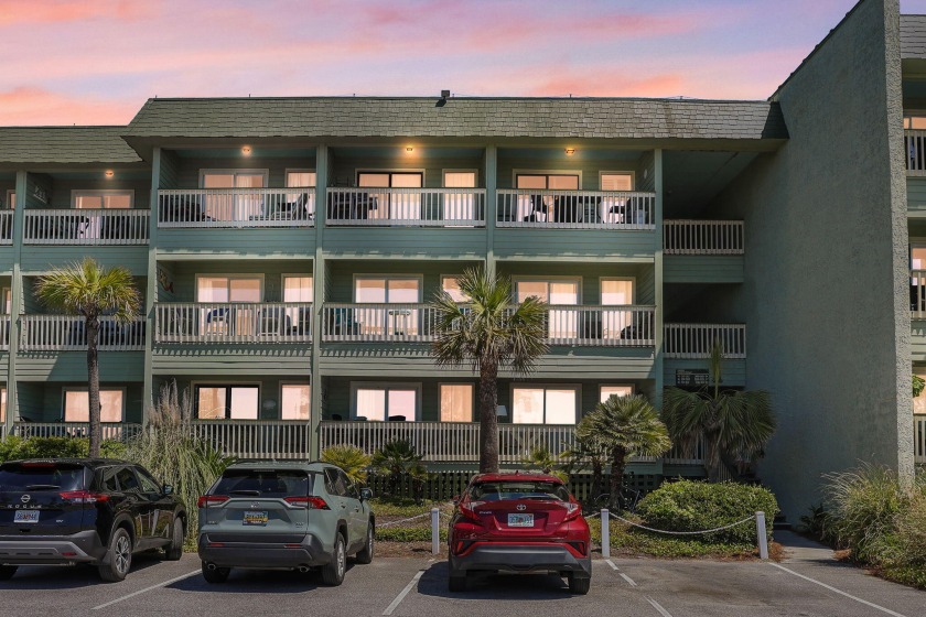 This property is completely updated, fully furnished, and a - Beach Condo for sale in Isle of Palms, South Carolina on Beachhouse.com