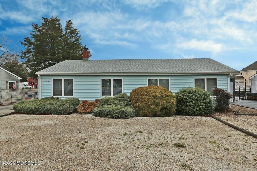 Waterfront Paradise**This 4 Bedroom  home offers easy boating - Beach Home for sale in Forked River, New Jersey on Beachhouse.com